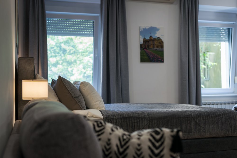 Like-Home-Zagreb_krevet1.JPG